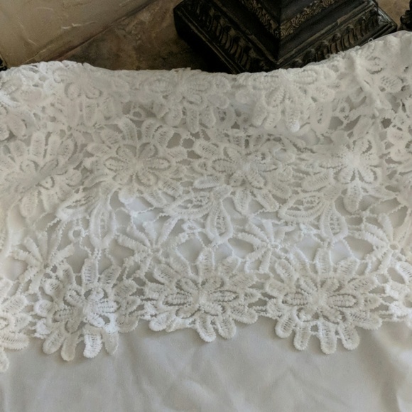 Top - Picture 2 of 2